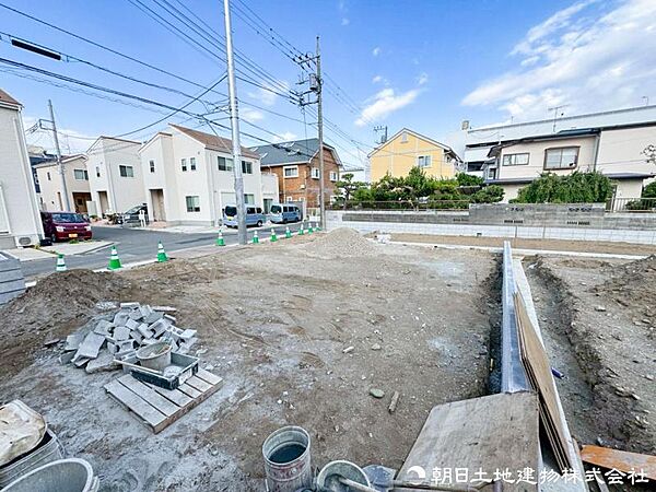 【現地写真】各種ハウスメーカーとのハウスプランのお打ち合わせも受け付けておりますのでお気軽にお問い合わせください。