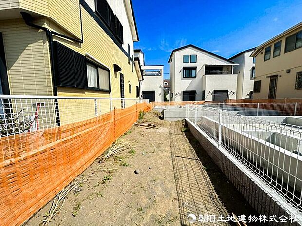 【現地写真】現在は建築中ではございますが建物プレゼンも承っております、お気軽にお問い合わせください。