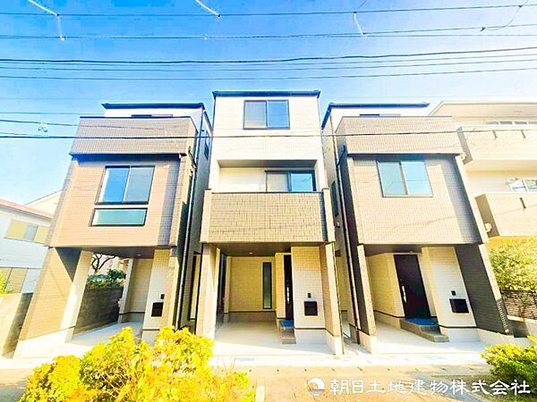【外観写真】住む人を映し出す洗練された佇まいは、いつまでも輝き続けながらいつしか街の風景に溶け込んでいきます。