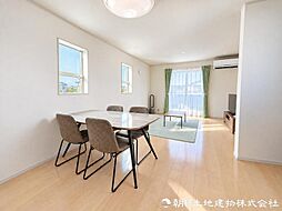 リビング/ダイニングの画像