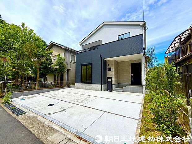 【外観】見るたびに心躍るデザインが魅せる住まいにわくわくします