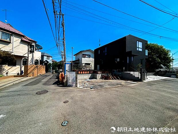 【現地写真】現在は建築中ではございますが建物プレゼンも承っております、お気軽にお問い合わせください。