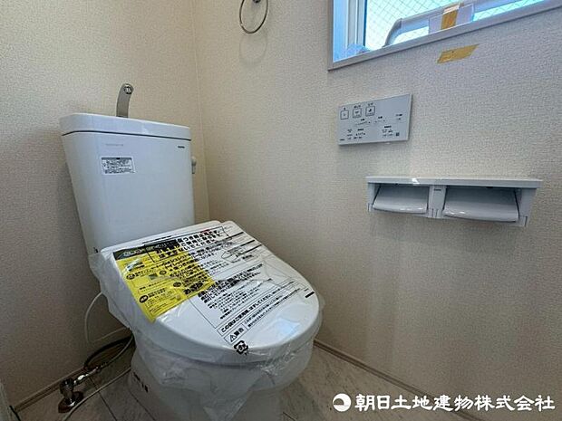 【トイレ】毎日の生活を快適にお過ごし頂けますよう、落ち着いた雰囲気です。