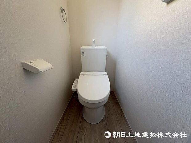 【トイレ】毎日の生活を快適にお過ごし頂けますよう、落ち着いた雰囲気です。