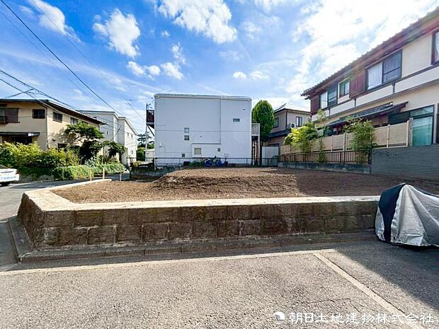 【現地写真】陽当りや通風・仕様設備やお部屋の大きさの比較、近隣・周辺環境や街並みなど、資料には掲載していない情報が現地にはたくさんあります。