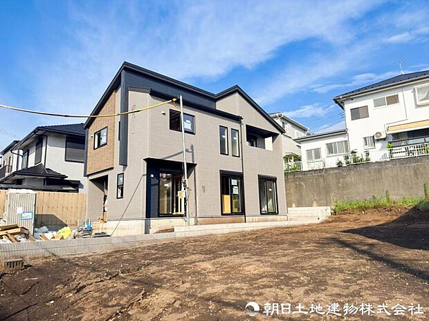 【現地写真】現在は建築中ではございますが建物プレゼンも承っております、お気軽にお問い合わせください。
