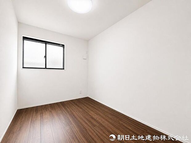 家族との時間も自分だけの時間も大切にできる洋室。寝室や子供部屋、ワークスペースなど、暮らしに合わせて多彩に使えます。家族の成長や暮らしの変化にも柔軟に使えます。