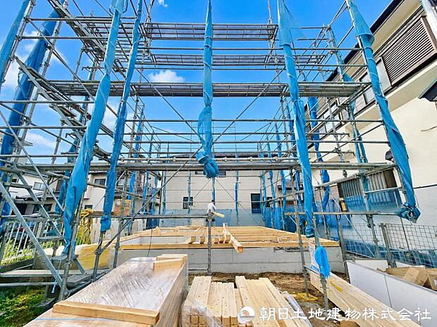 【現地写真】現在は建築中ではございますが建物プレゼンも承っております、お気軽にお問い合わせください。