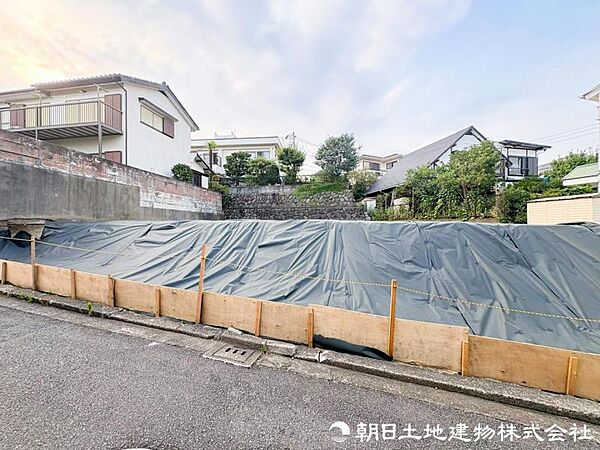 【現地写真】建築条件はございませんのでお好きなハウスメーカーでの建築が可能です。ハウスメーカーのご紹介も受け付けておりますのでお気軽にお問い合わせください。