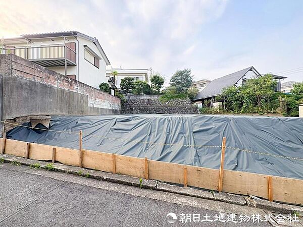 【現地写真】建築条件はございませんのでお好きなハウスメーカーでの建築が可能です。ハウスメーカーのご紹介も受け付けておりますのでお気軽にお問い合わせください。