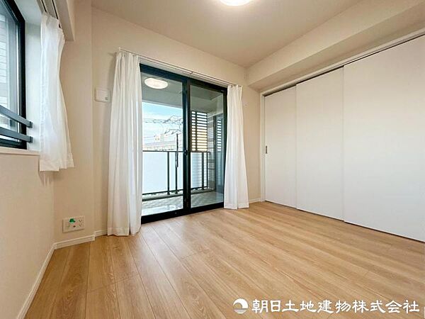 家族との時間も自分だけの時間も大切にできる洋室。寝室や子供部屋、ワークスペースなど、暮らしに合わせて多彩に使えます。家族の成長や暮らしの変化にも柔軟に使えます。