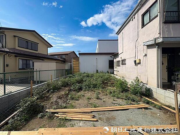 陽当りや通風、設備仕様、各居室の広さに加え、近隣環境や街並みも確認できます。資料にはない現地ならではの情報をお確かめください。周辺の環境まで詳しく確認できます。