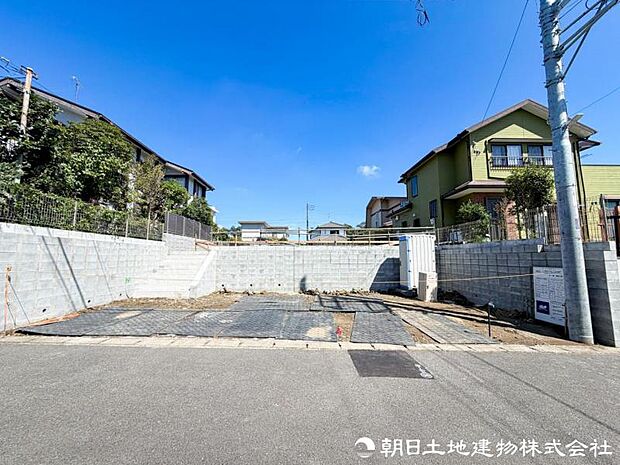 【現地写真】現在は建築中ではございますが建物プレゼンも承っております、お気軽にお問い合わせください。