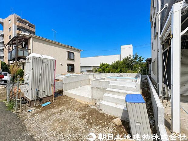 【現地写真】現在は建築中ではございますが建物プレゼンも承っております、お気軽にお問い合わせください。