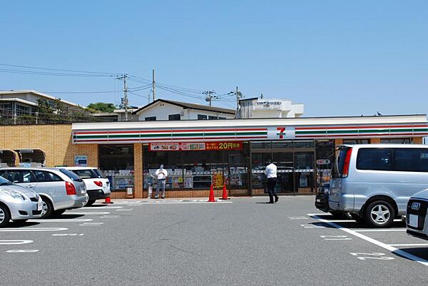 セブンイレブン、、、約800ｍ（80ｍ1分計算）