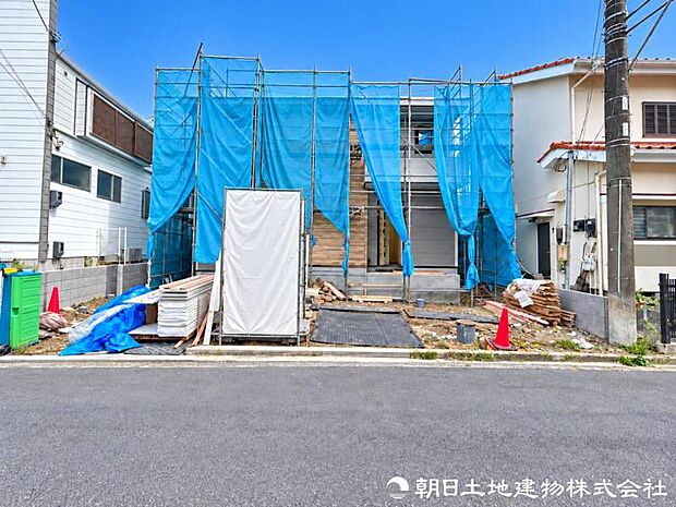 ただ住むだけではなく、心から快適に暮らしていただける住まいをご提案。物件や街、資金計画まで、住まいに関することを丁寧にお手伝いします。何でもご相談くださいませ。