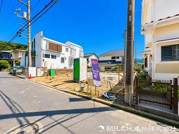 現在まだ建築中ですが、完成予定の建物について詳しくご説明するプレゼンも承ります。間取りや設備など、気になる点をお気軽にご相談ください。完成後の姿も想像できます。