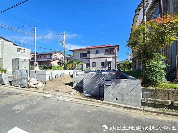 【現地写真】現在、建築中でございますが建物のプレゼンも承っております。