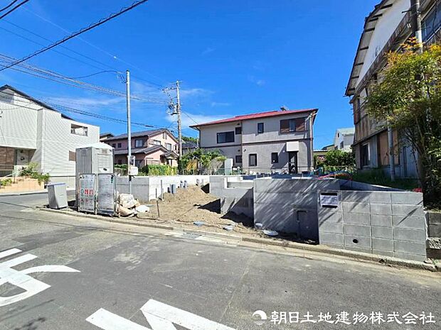 【現地写真】現在、建築中でございますが建物のプレゼンも承っております。
