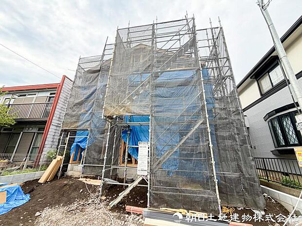 完成後の暮らしを具体的にイメージできる建物プレゼンを承っております。間取りや設備、住宅ローンまで、気になることはお気軽にご相談ください。完成後の姿が楽しみです。