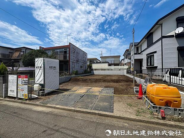 写真や資料だけでは分からない周辺環境や街の雰囲気、陽当りなどを現地で体感できます。新生活を思い描きながら、ぜひご覧ください。街の空気感まで現地で確かめられます。