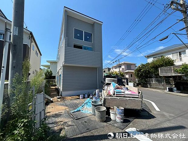 陽当りや風通し、周辺の街並みや生活環境など、資料だけでは伝わりにくい魅力が現地にはあります。実際の空気感をぜひご確認ください。現地ならではの魅力を体感できます。