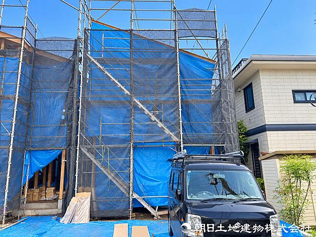 現在まだ建築中ですが、完成予定の建物について詳しくご説明するプレゼンも承ります。間取りや設備など、気になる点をお気軽にご相談ください。完成後の姿も想像できます。