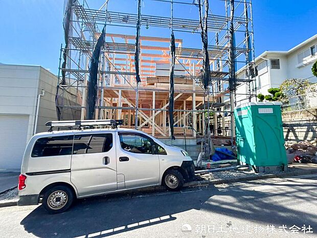 完成後の暮らしを具体的にイメージできる建物プレゼンを承っております。間取りや設備、住宅ローンまで、気になることはお気軽にご相談ください。完成後の姿が楽しみです。