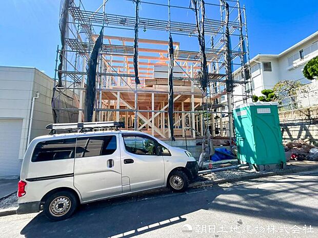 完成後の暮らしを具体的にイメージできる建物プレゼンを承っております。間取りや設備、住宅ローンまで、気になることはお気軽にご相談ください。完成後の姿が楽しみです。