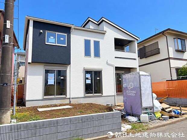 現在まだ建築中ですが、完成予定の建物について詳しくご説明するプレゼンも承ります。間取りや設備など、気になる点をお気軽にご相談ください。完成後の姿も想像できます。