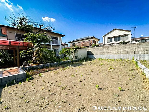 写真や資料だけでは分からない周辺環境や街の雰囲気、陽当りなどを現地で体感できます。新生活を思い描きながら、ぜひご覧ください。街の空気感まで現地で確かめられます。