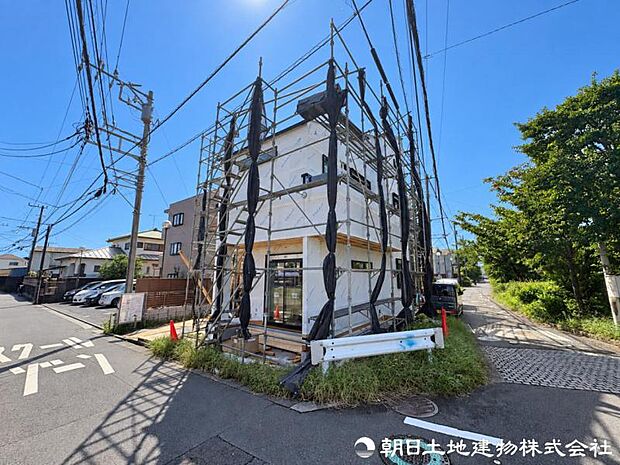 完成後の暮らしを具体的にイメージできる建物プレゼンを承っております。間取りや設備、住宅ローンまで、気になることはお気軽にご相談ください。完成後の姿が楽しみです。