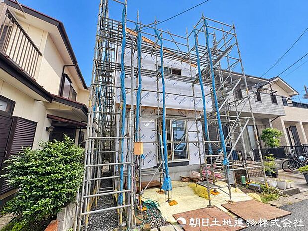 現在まだ建築中ですが、完成予定の建物について詳しくご説明するプレゼンも承ります。間取りや設備など、気になる点をお気軽にご相談ください。完成後の姿も想像できます。