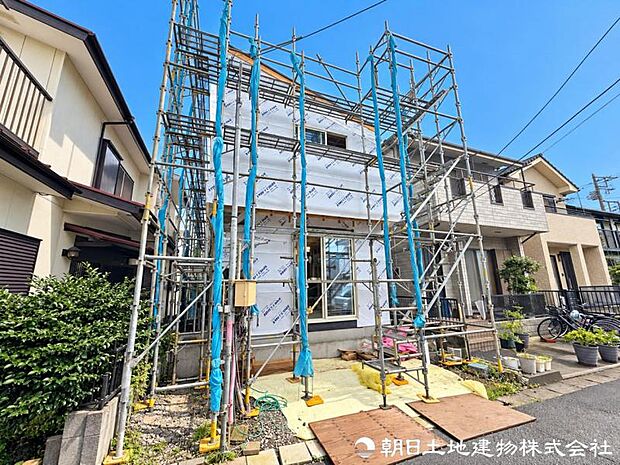 現在まだ建築中ですが、完成予定の建物について詳しくご説明するプレゼンも承ります。間取りや設備など、気になる点をお気軽にご相談ください。完成後の姿も想像できます。
