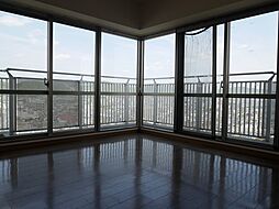 ファミールタワープラザ岡山 2412号室 24階3LDKのリビング/ダイニング