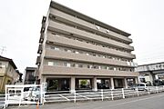 北長瀬駅より徒歩16分 築11年7ヶ月 6階建の賃貸物件