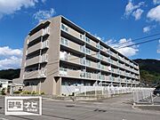 サーパス屋島 5階 築33年8ヶ月の賃貸物件