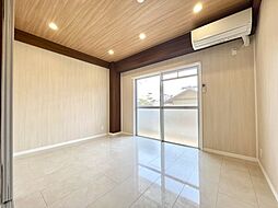 Ｒaffles Ｅxcellent 205号室 2階1DKのリビング/ダイニング