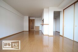 アルファステイツ松島町 503号室 5階3LDKのリビング/ダイニング