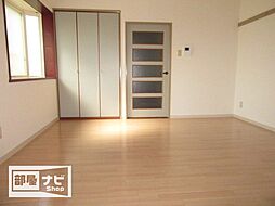 ロビイプライズ 107号室 1階1DKのリビング/ダイニング