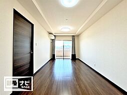 ロイヤルガーデン高松駅西オーシャンビュー弐番館 1202号室 12階2LDKのリビング/ダイニング