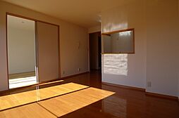 シャンポールII 103号室 1階2LDKのリビング/ダイニング