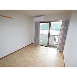 メゾン・ド・ヴェールα 4階2Kのリビング/ダイニング