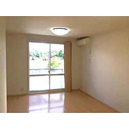 ディアス桜春 2階2LDKのリビング/ダイニング