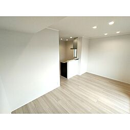 ウィステリアONE 2階1LDKのリビング/ダイニング