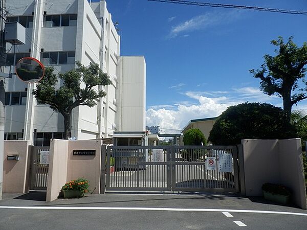 摂津市立味舌小学校