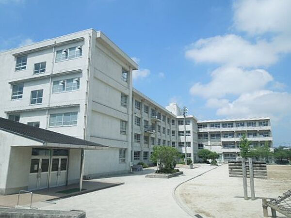 画像21:【小学校】松山市立久米小学校まで1185ｍ