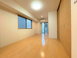 Luxe 2階ワンルームのリビング/ダイニング