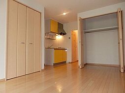 エスエフ ファミール 1階ワンルームのリビング/ダイニング