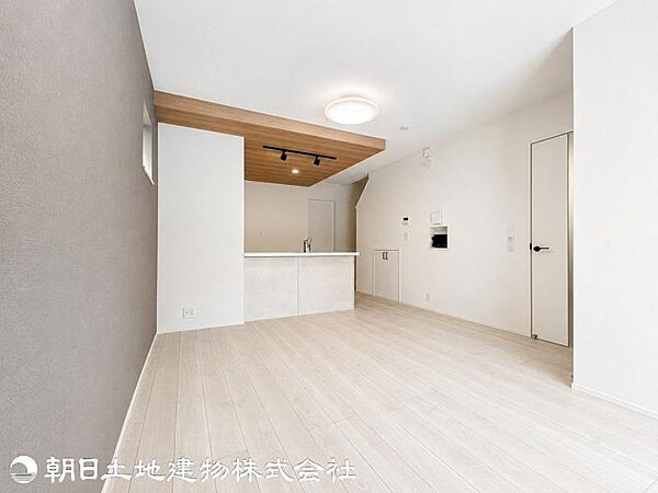 リビング/ダイニングを拡大表示
